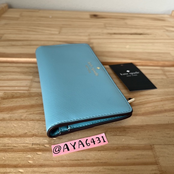 Kate Spade Wallet🎈🎈 - Picture 1 of 8